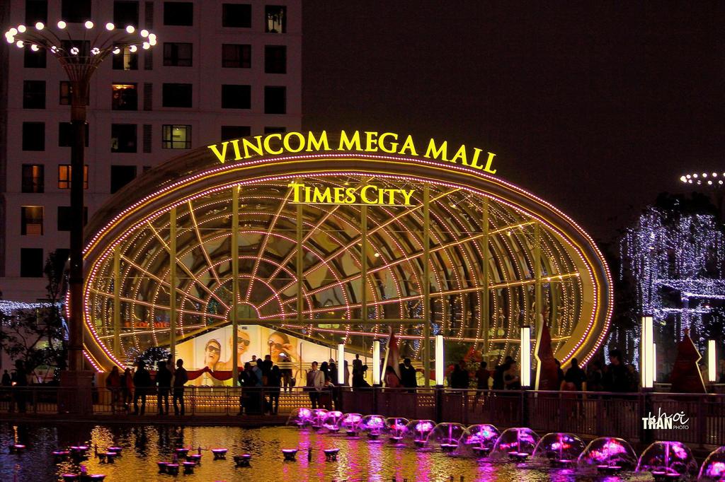 Trung tâm thương mại Vincom Mega Mall